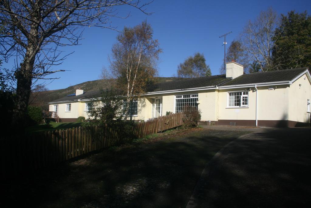 Laragh Mountain View Lodge Saggart Экстерьер фото