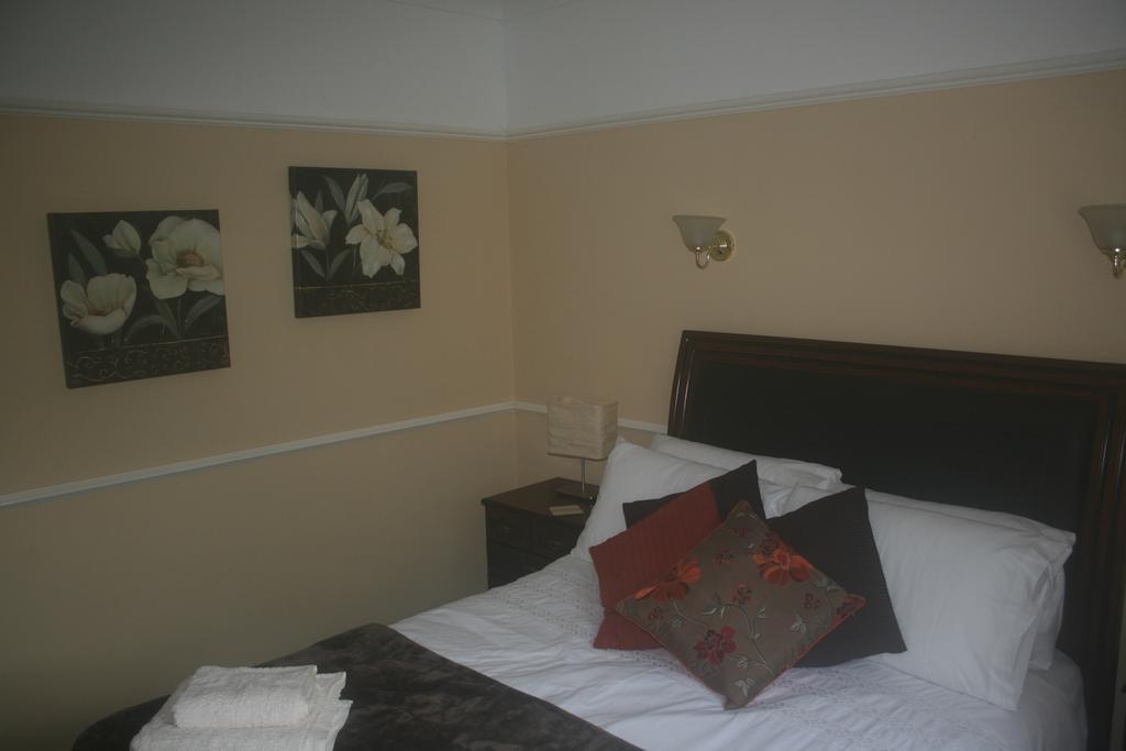 Laragh Mountain View Lodge Saggart Номер фото
