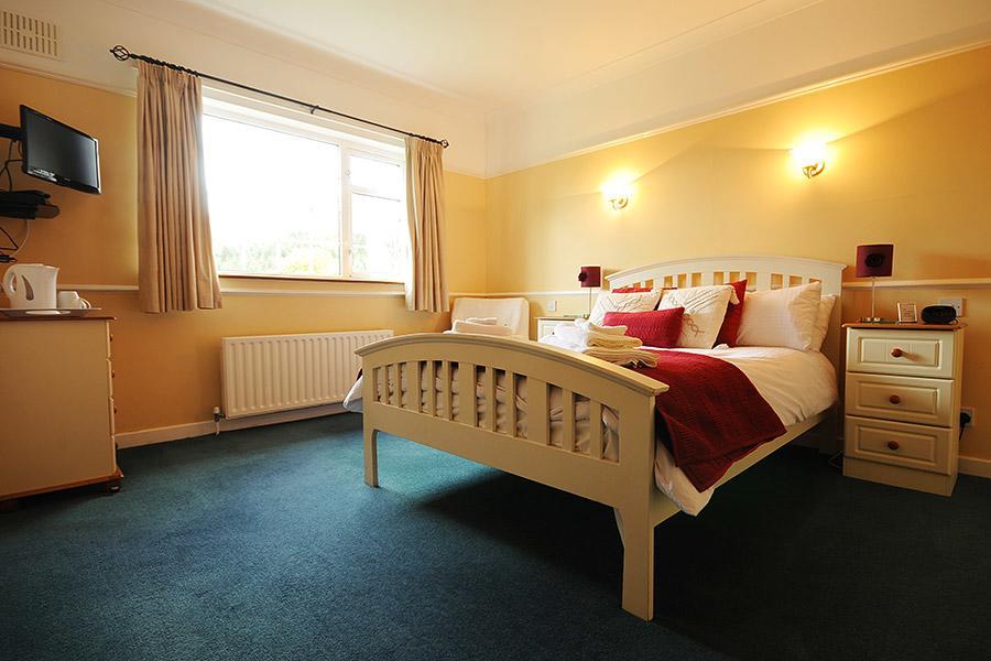 Laragh Mountain View Lodge Saggart Экстерьер фото